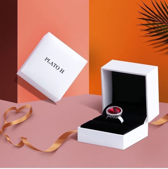 PLATO H Vintage Gem Ring - Picture 3 of 5